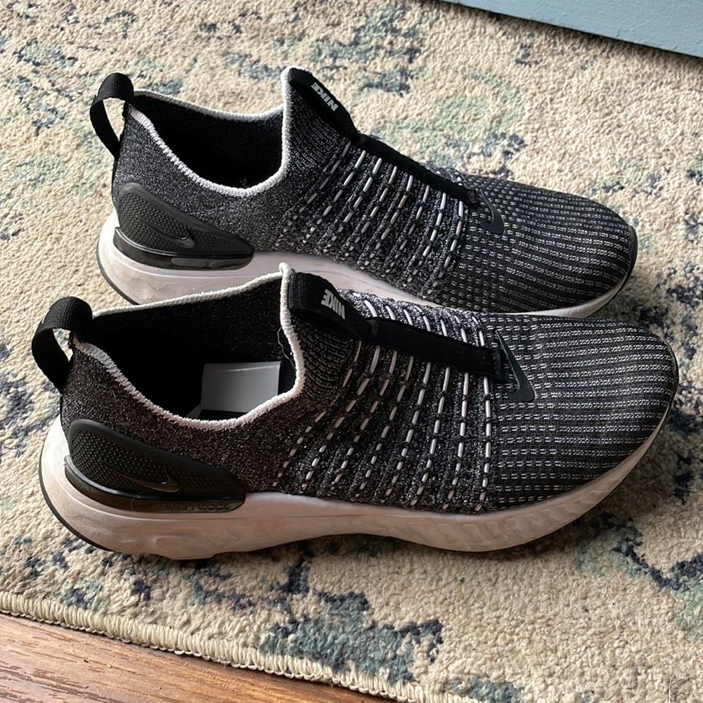 Nike Phantom React Slip On